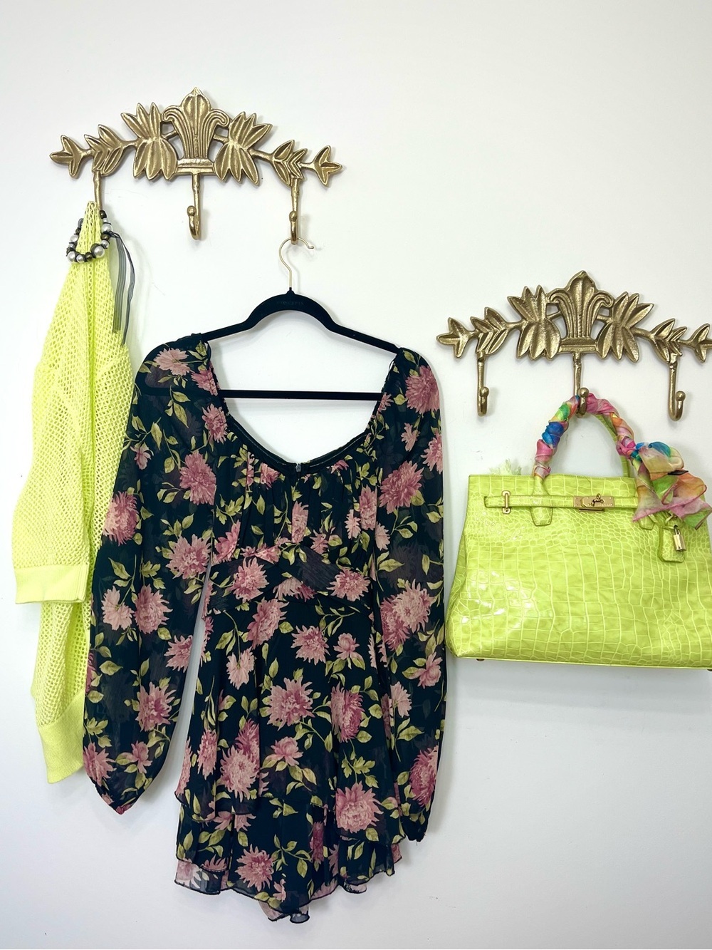 Floral Long-Sleeve shorts romper  Black with Pink Floral